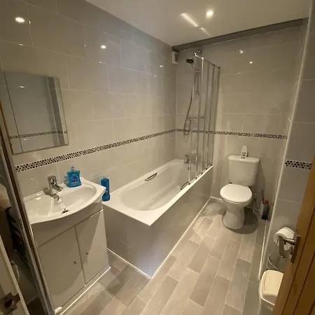 Daire Lot 1 The Old Auction